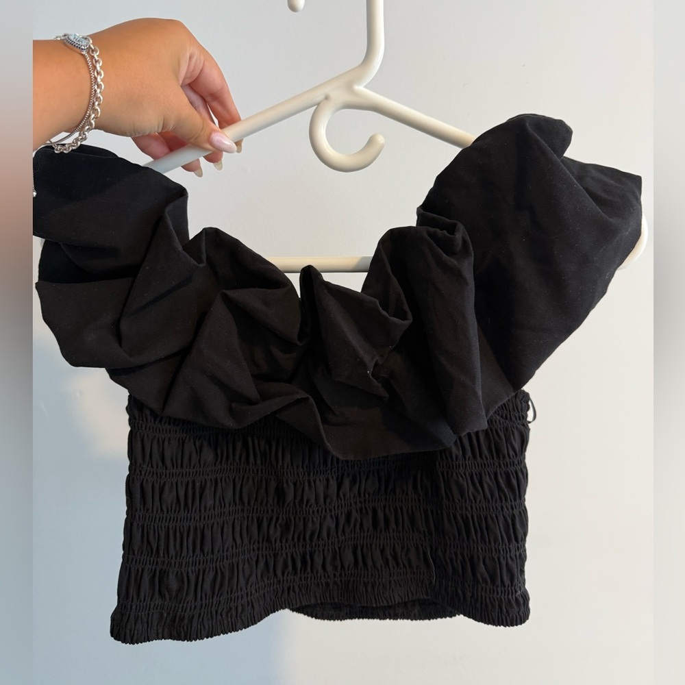Dynamite Black Ruffled Crop Top
